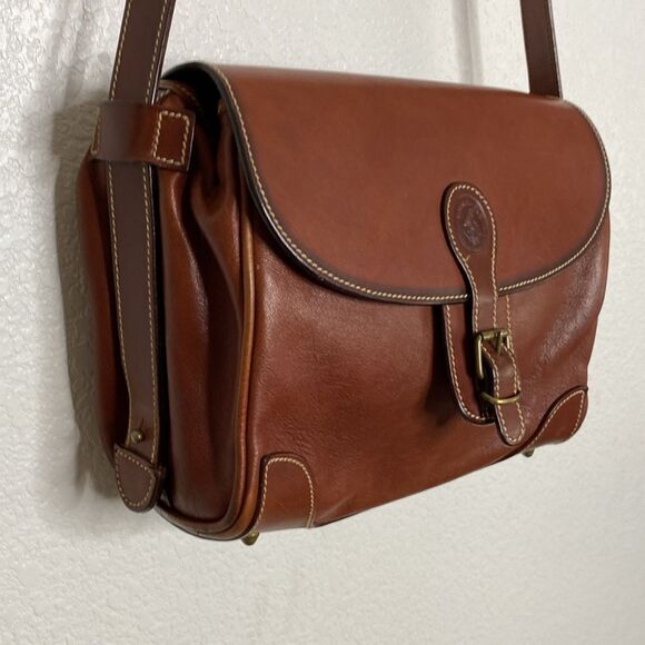 MICHEL CLO Women’s Soft Thick Shoulder Bag with Magnetic Flap Closure - Picture 4 of 15